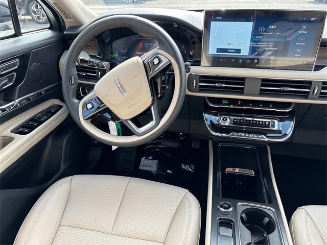 New 2025 Lincoln Corsair Grand Touring w/ Jet Appearance Package image 14