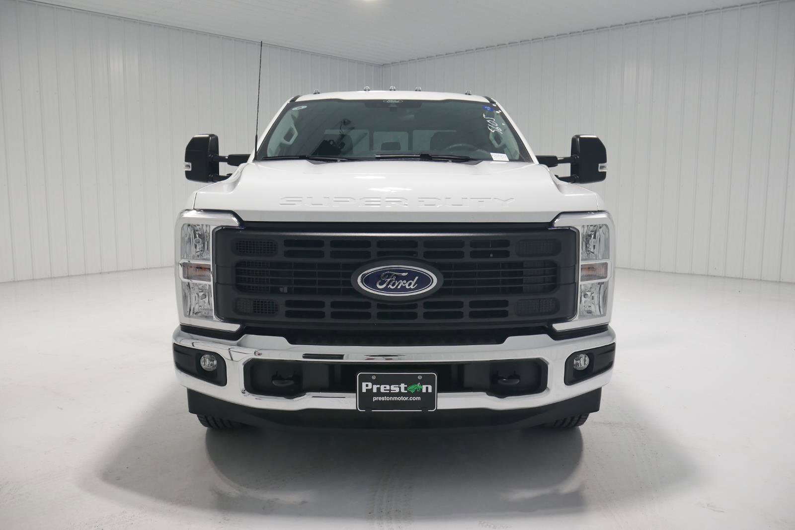 New 2025 Ford F250 XL w/ XL Chrome Package image 2