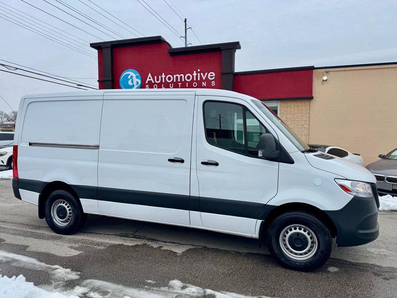 Used 2022 Mercedes-Benz Sprinter 1500 image 6