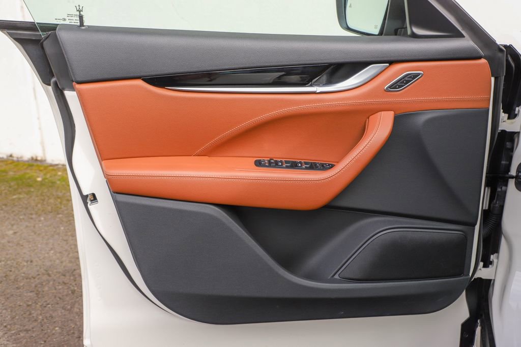 Used 2022 Maserati Levante GT image 40