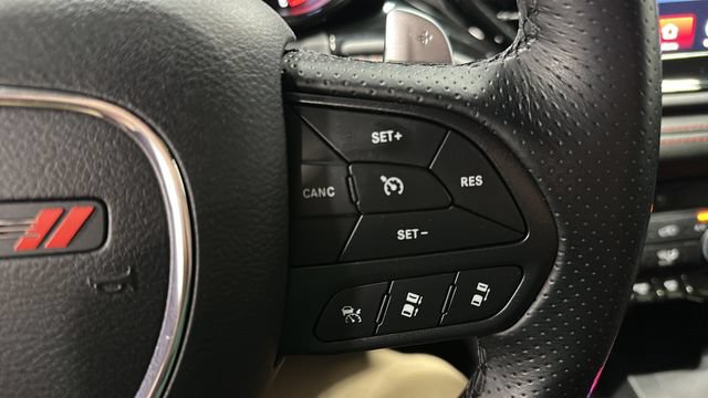 Used 2024 Dodge Durango GT AWD/4WD image 11