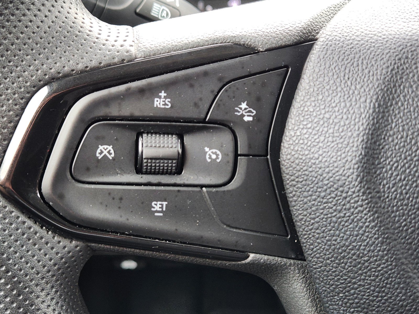 Used 2023 Chevrolet TrailBlazer LT FWD image 21