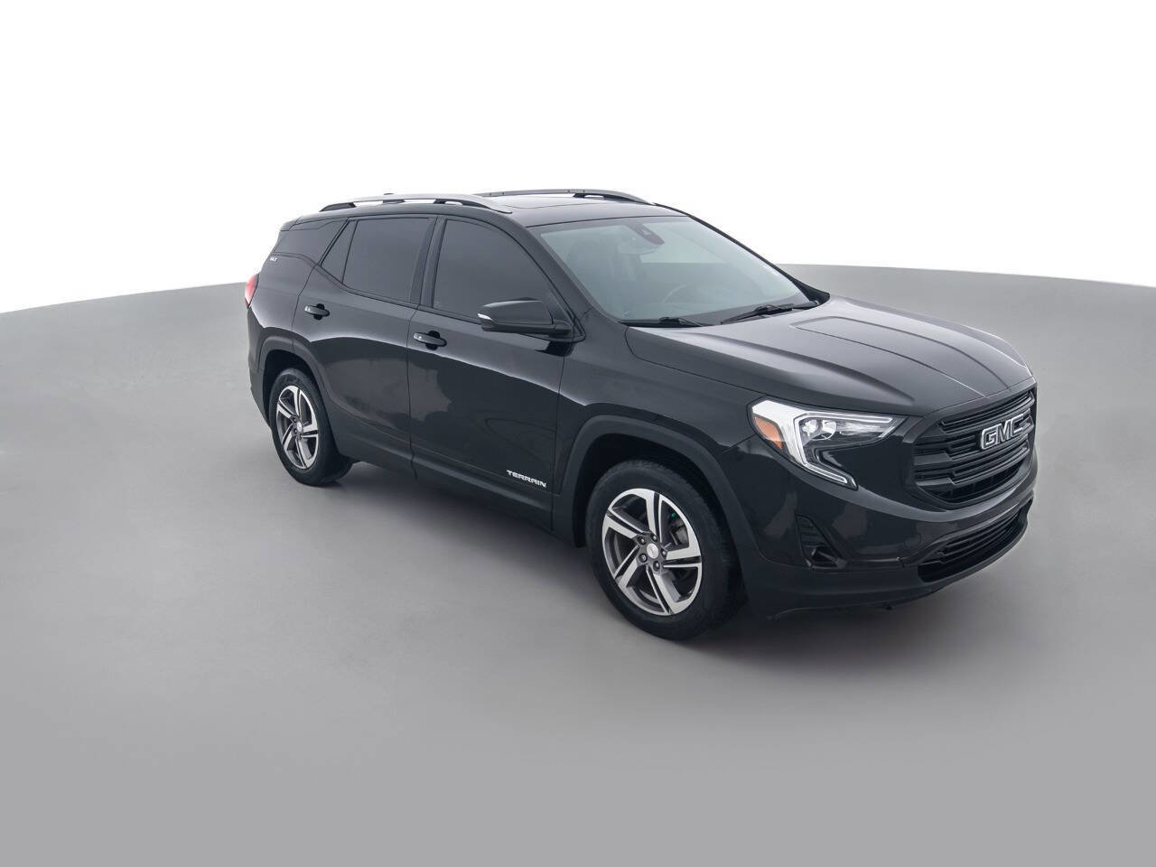 Used 2018 GMC Terrain SLT w/ GMC Pro Grade Package AWD/4WD image 3