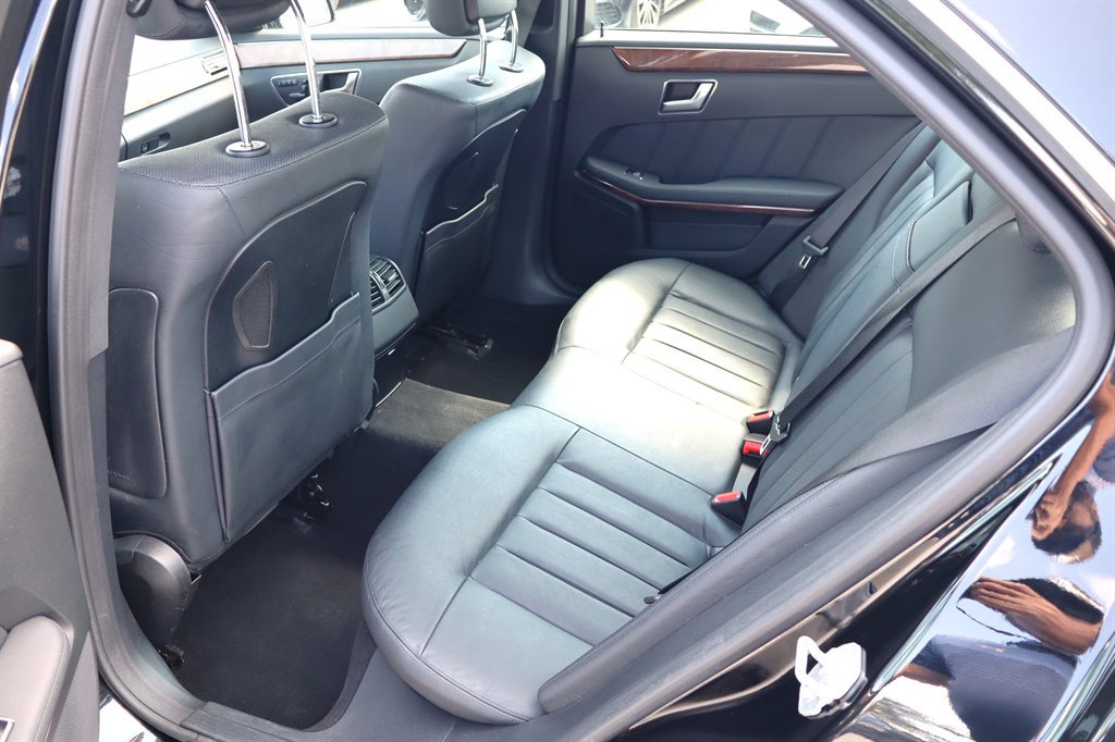 Used 2013 Mercedes-Benz E 350 BlueTEC Sedan image 19
