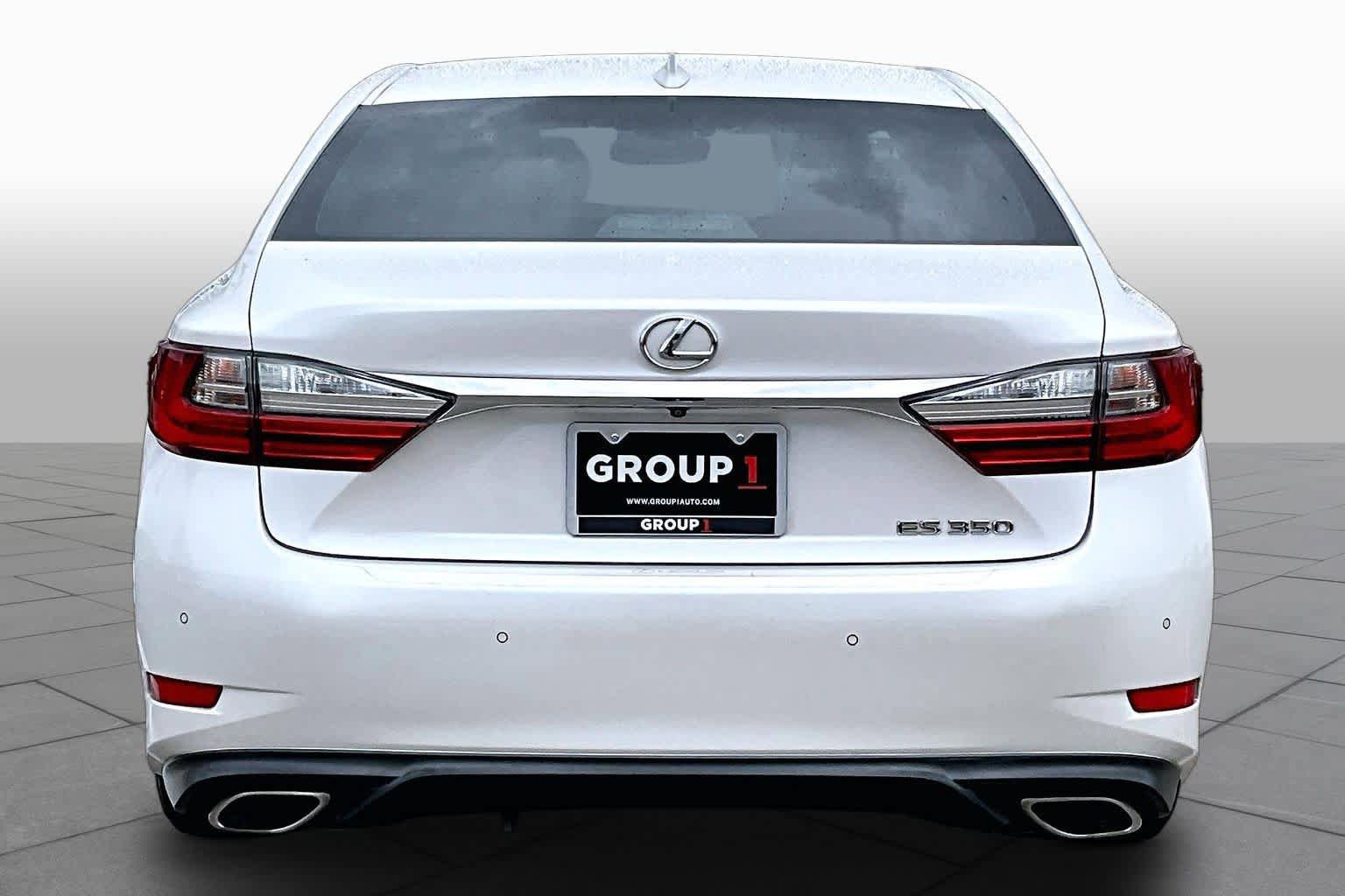 Used 2018 Lexus ES 350 w/ Luxury Package w/Wood Trim FWD image 5