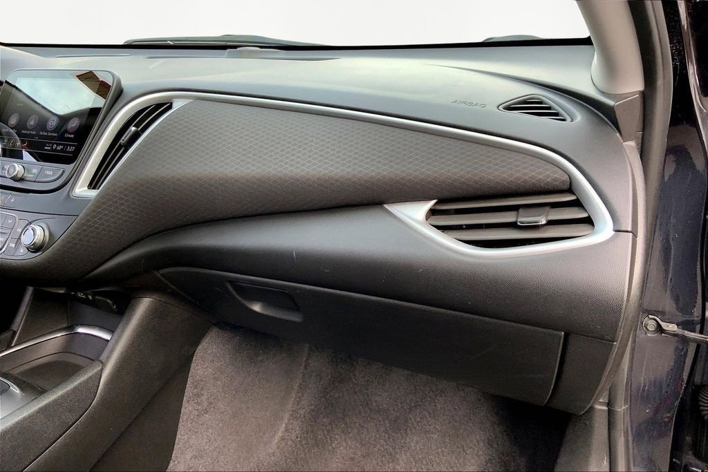 Used 2023 Chevrolet Malibu LT image 18