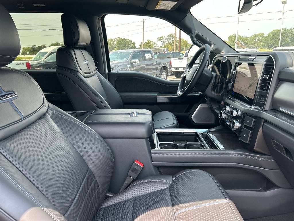 New 2025 Ford F250 Platinum w/ FX4 Off-Road Package image 30
