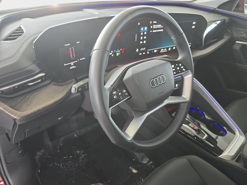 Certified 2025 Audi Q5 Premium w/ Convenience Package AWD/4WD image 22