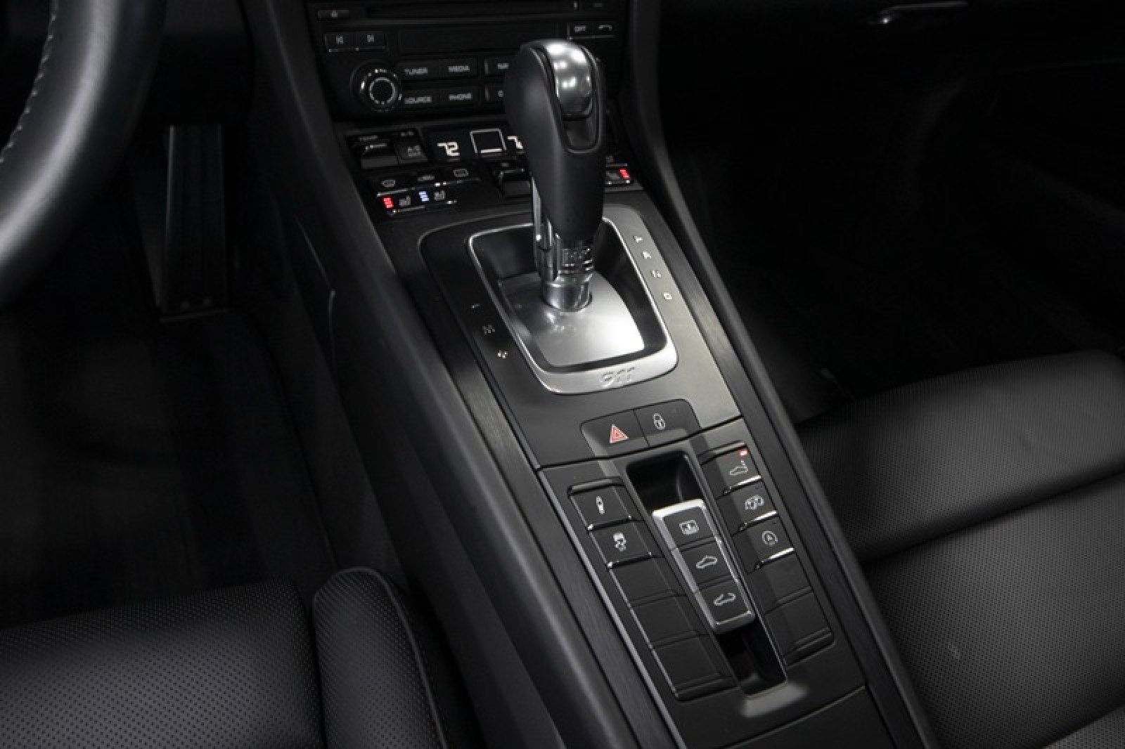 Used 2018 Porsche 911 Carrera 4 GTS image 32