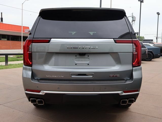 New 2026 GMC Yukon XL Denali w/ Denali Reserve Package AWD/4WD image 4