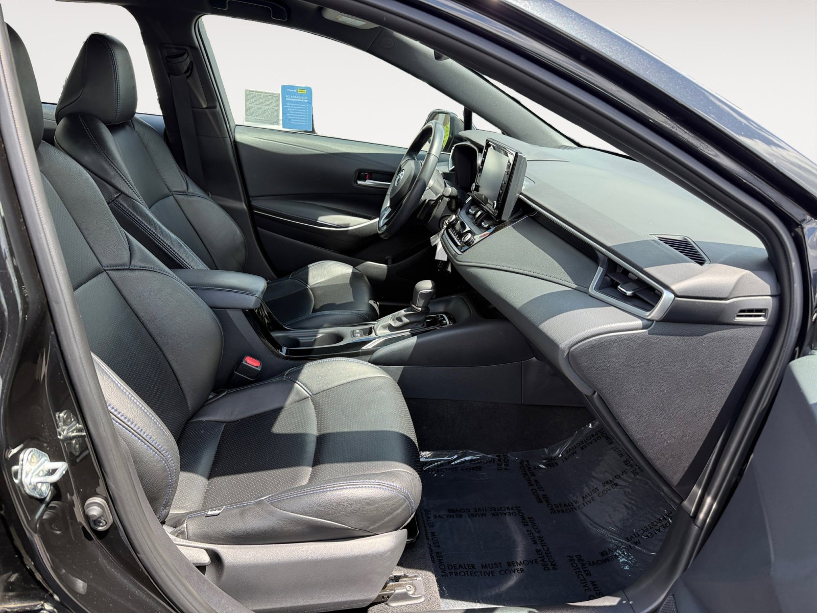 Used 2022 Toyota Corolla SE FWD image 19