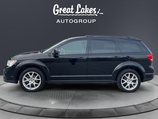 Used 2015 Dodge Journey SXT w/ Flexible Seating Group image 2