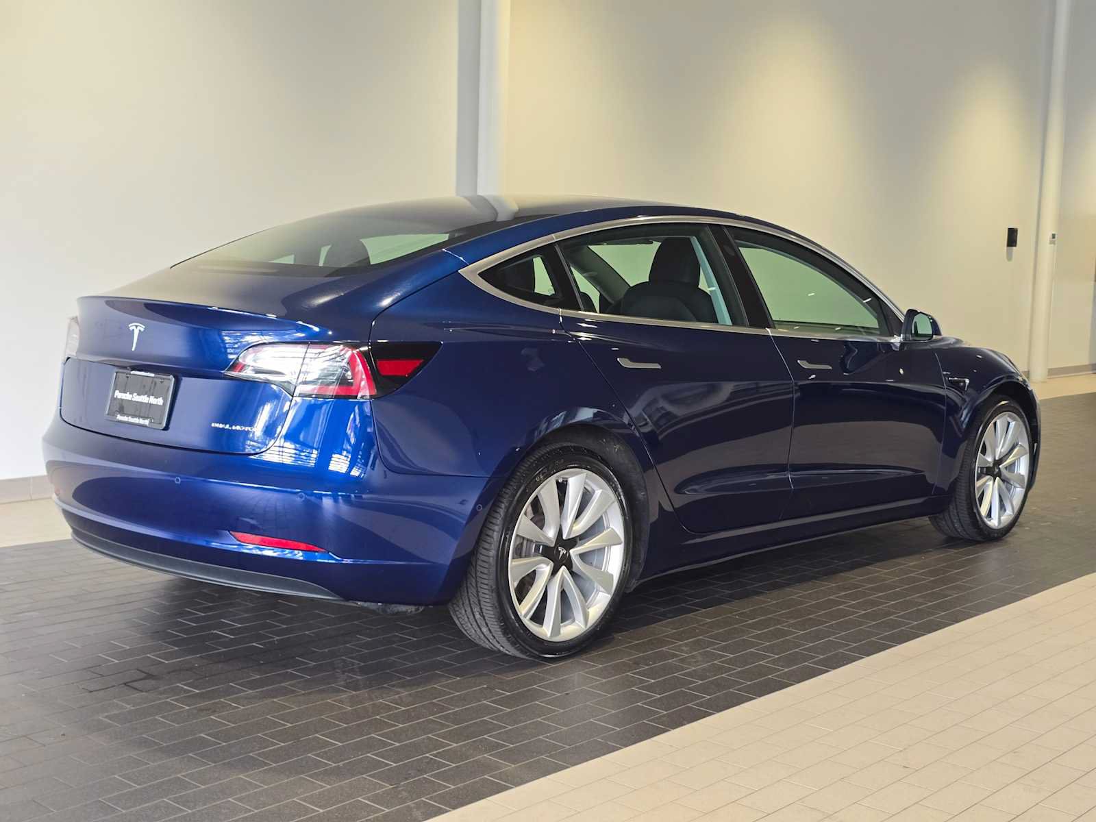 Used 2019 Tesla Model 3 Long Range AWD/4WD image 7