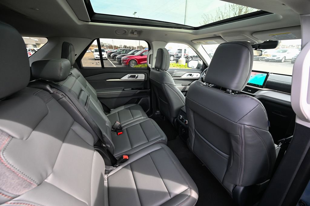 New 2026 Ford Explorer Active w/ Active Comfort Package image 25