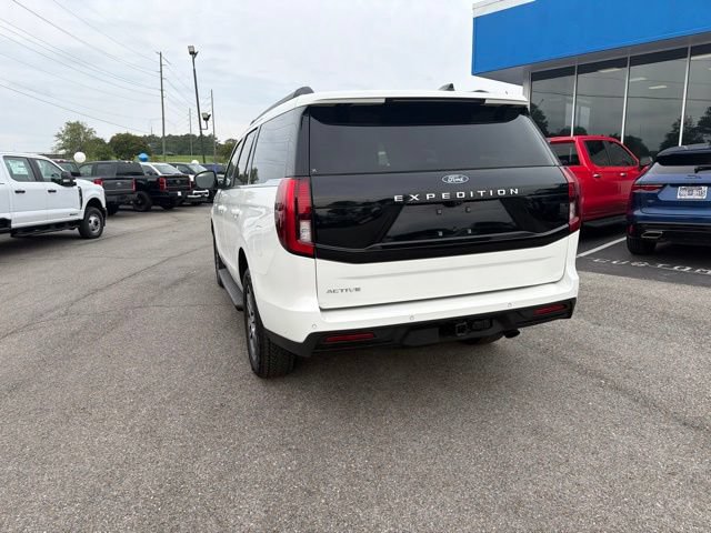 Used 2025 Ford Expedition Active AWD/4WD image 17