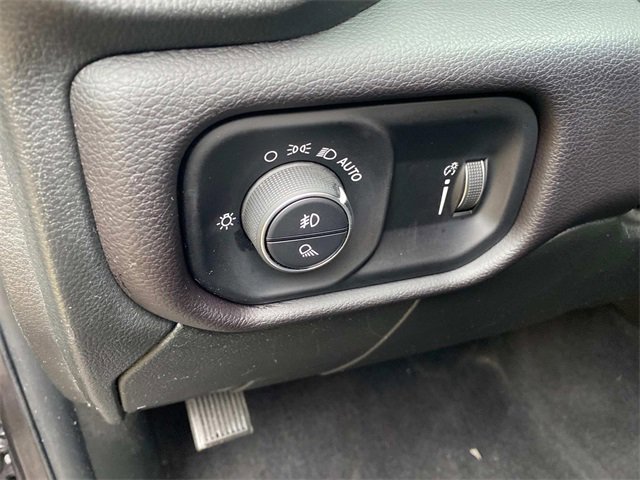 Used 2024 RAM 2500 Big Horn w/ Sport Appearance Package image 15