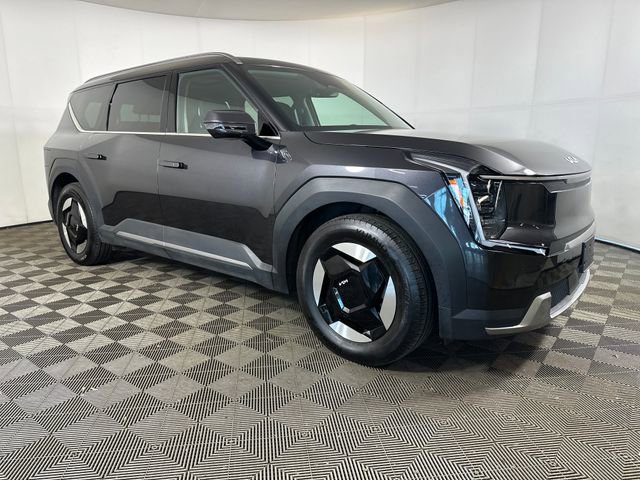 Used 2024 Kia EV9 Wind AWD/4WD image 2