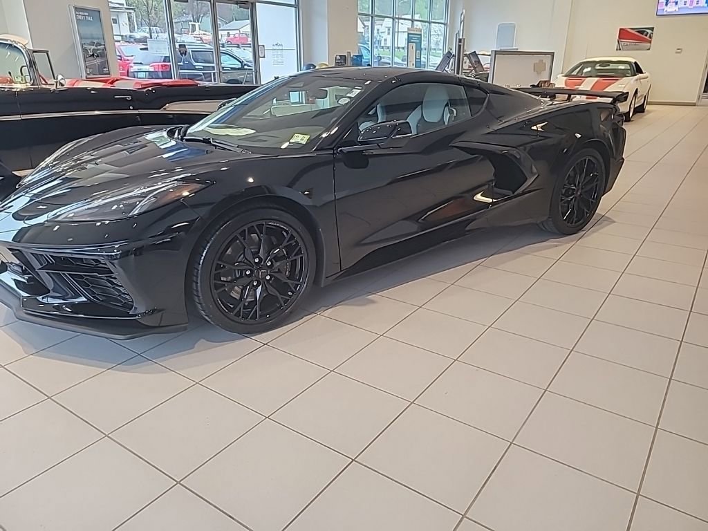 Certified 2025 Chevrolet Corvette Stingray Preferred Cpe w/ Z51 Performance Package image 24