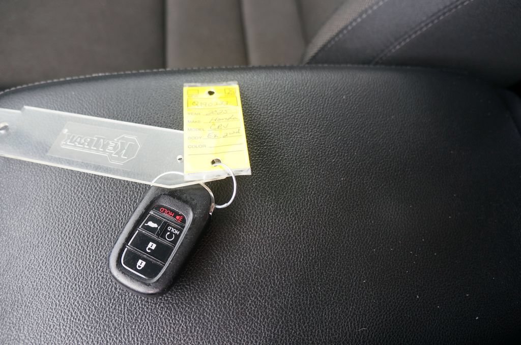 Used 2025 Honda CR-V EX image 2
