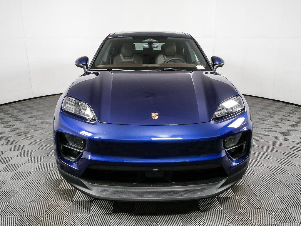 New 2026 Porsche Macan Electric RWD image 27