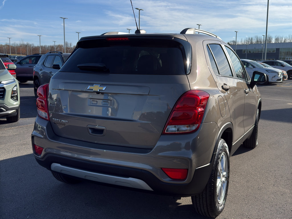 Certified 2022 Chevrolet Trax LT w/ LT Convenience Package image 5