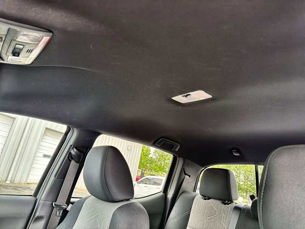 Used 2023 Toyota Tacoma TRD Off-Road AWD/4WD image 21