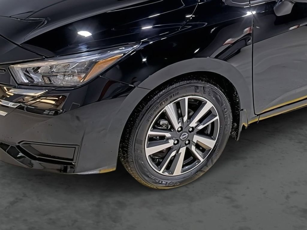 Used 2025 Nissan Versa SV w/ Trunk Package image 8