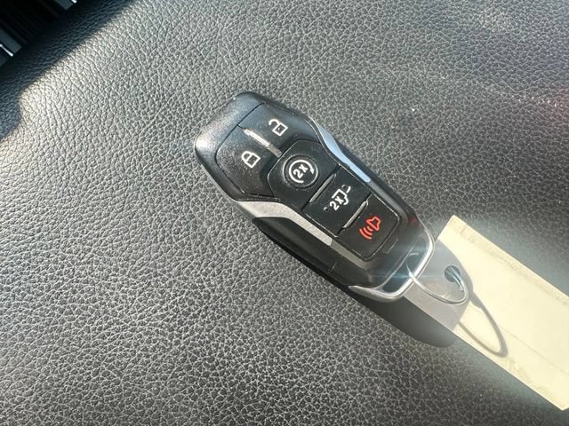 Used 2016 Ford F150 Lariat w/ Equipment Group 502A Luxury AWD/4WD image 25