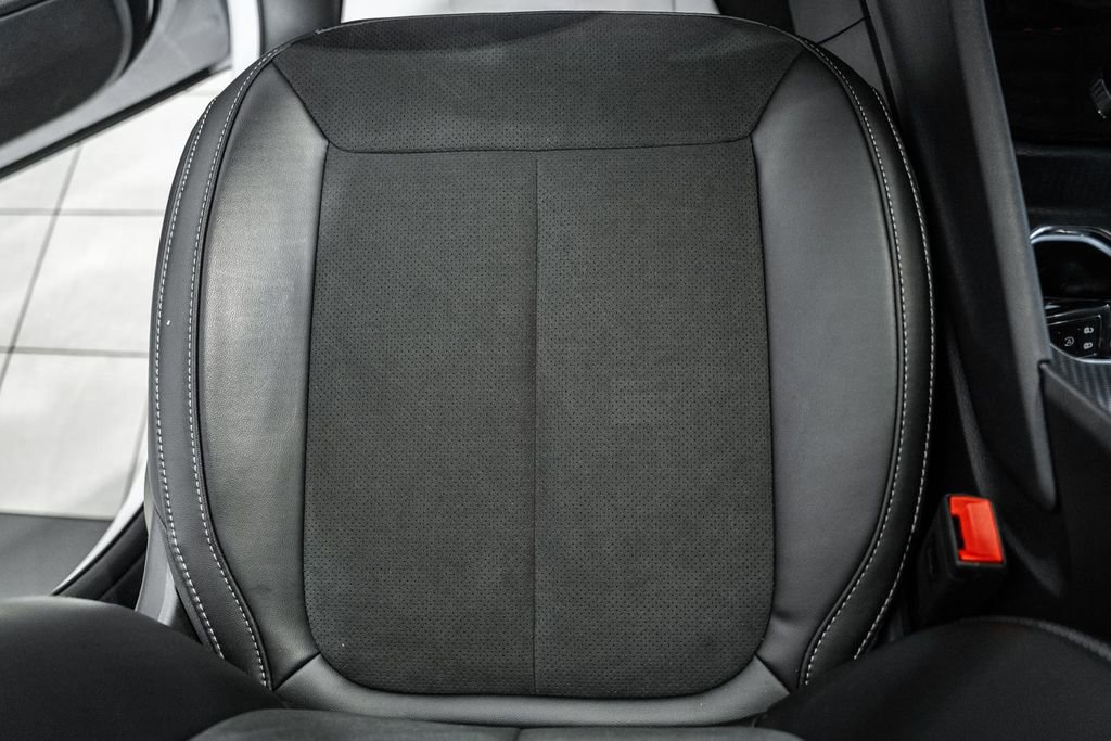 New 2025 Jeep Grand Cherokee L Altitude image 28