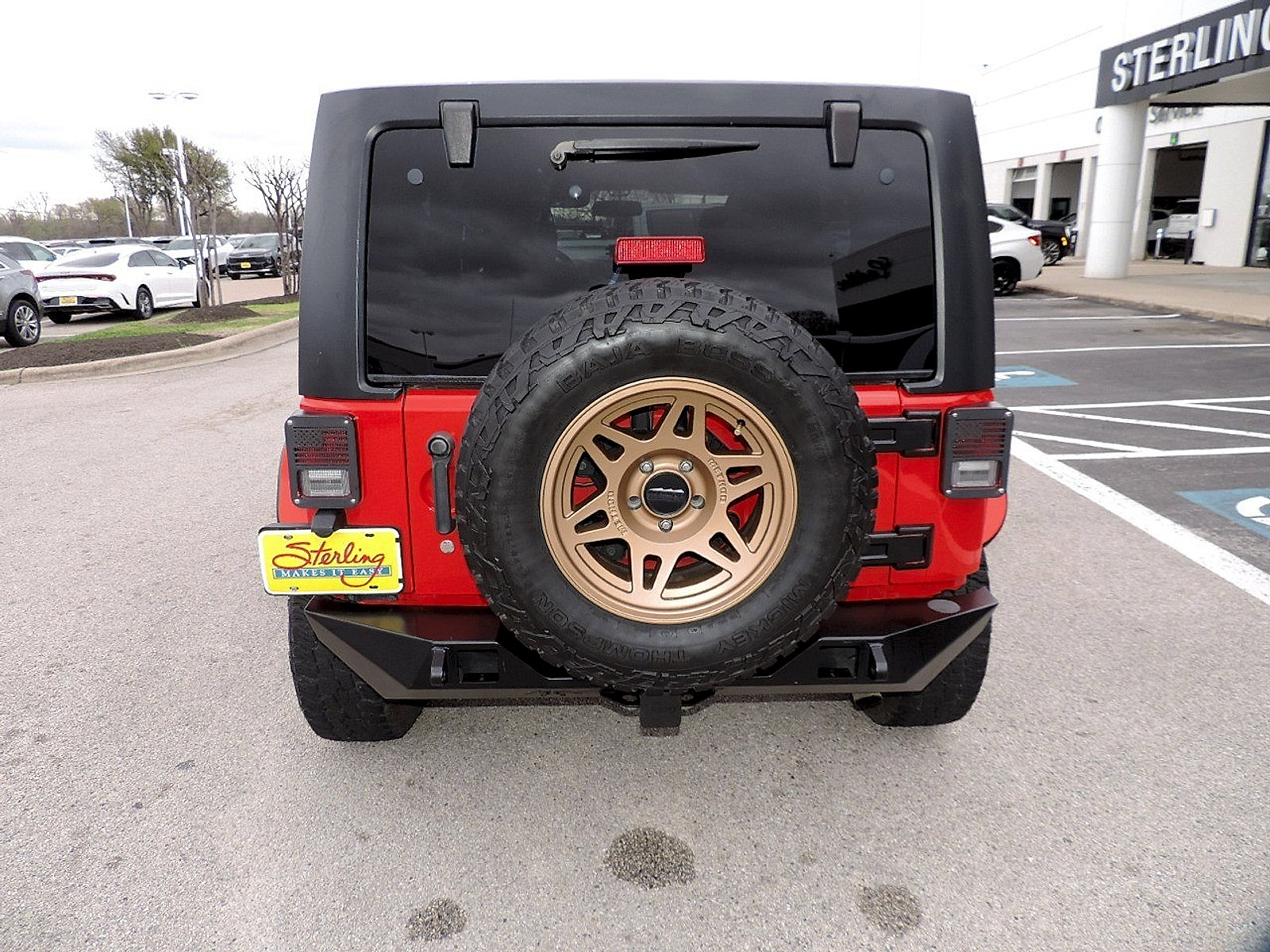 Used 2016 Jeep Wrangler Unlimited Rubicon AWD/4WD image 6