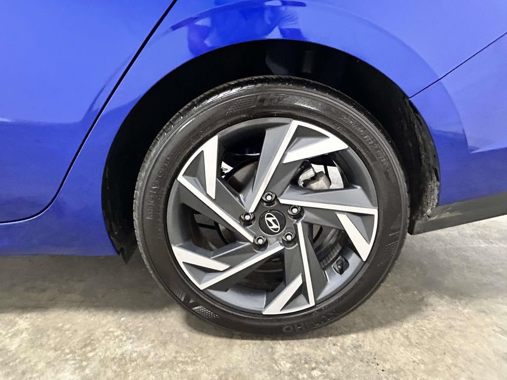 Certified 2025 Hyundai Elantra Sport FWD image 7