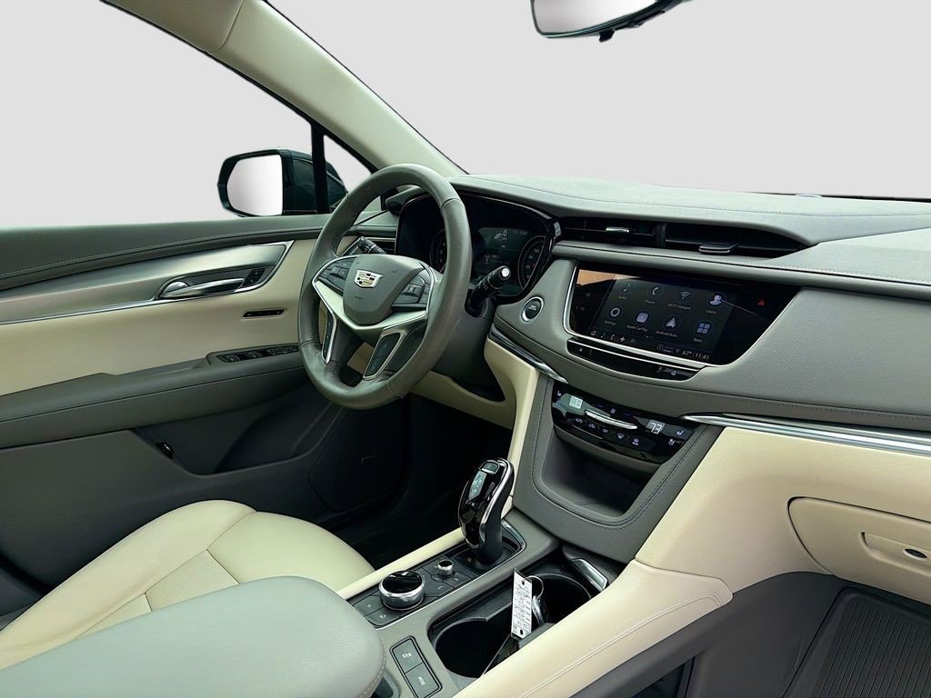 Certified 2022 Cadillac XT5 Premium Luxury w/ Technology Package image 30