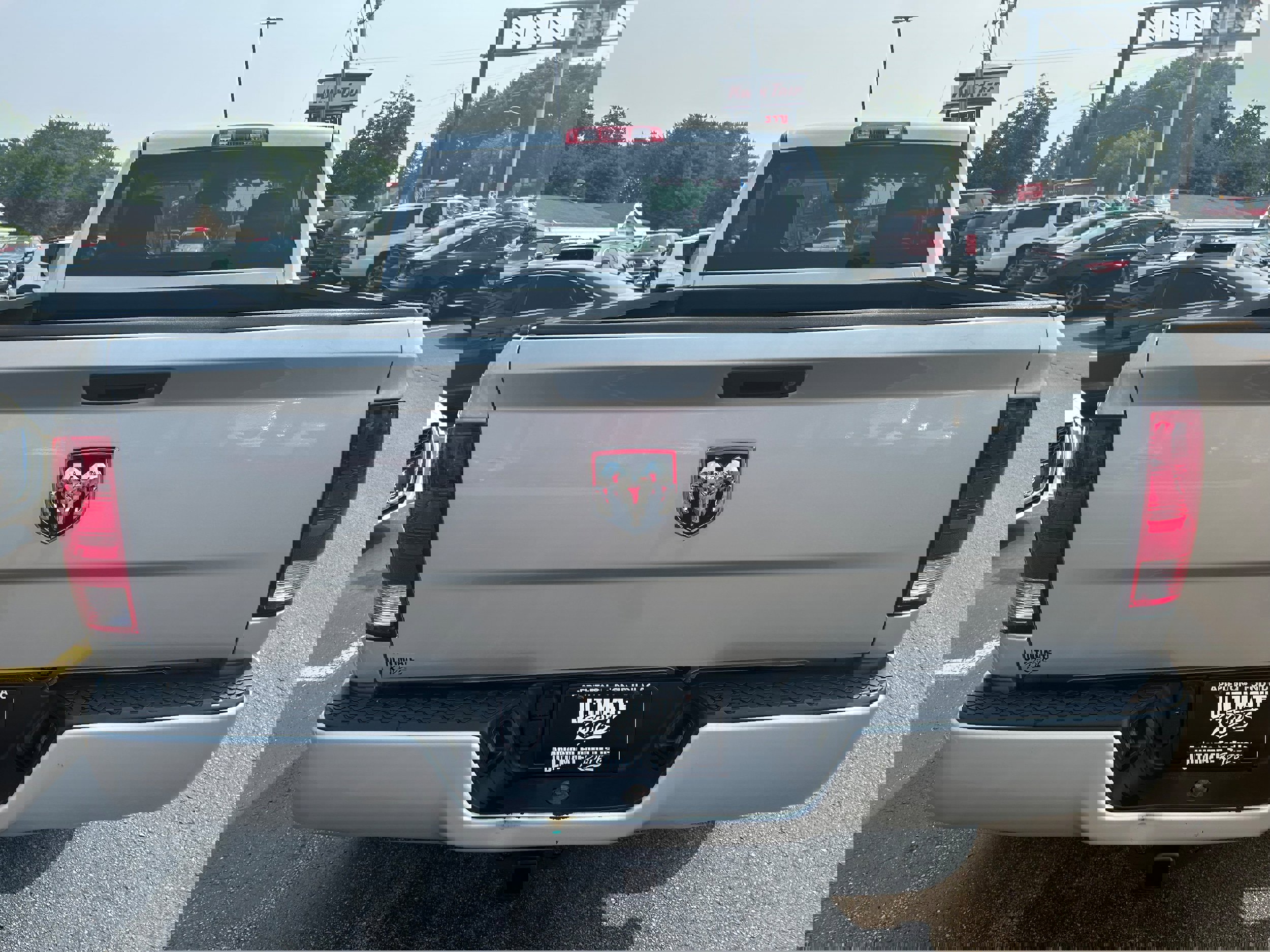 Used 2015 RAM 1500 Express image 4