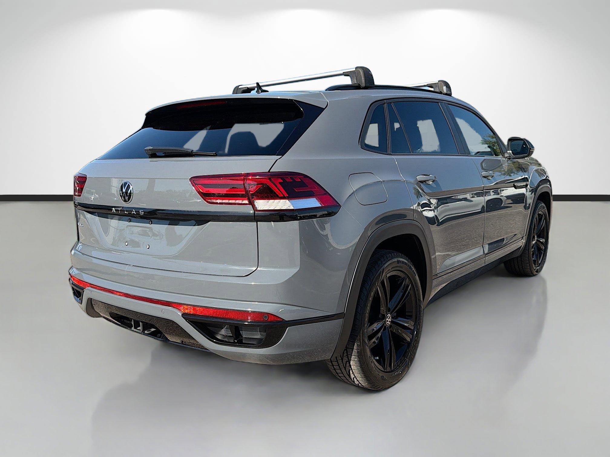 Used 2023 Volkswagen Atlas Cross Sport SEL image 3