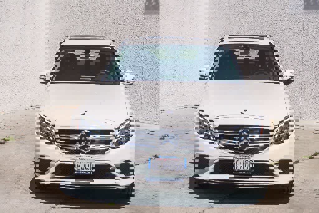 Used 2019 Mercedes-Benz C 300 Sedan image 2