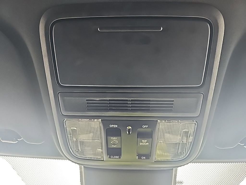 Used 2025 Honda Odyssey Sport-L image 24