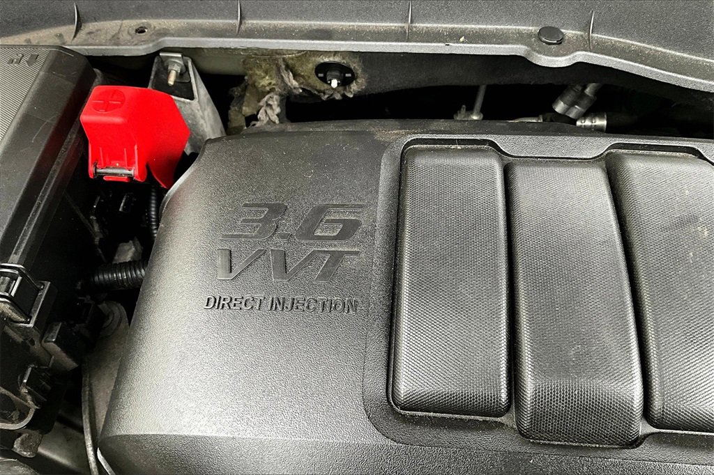 Used 2017 Chevrolet Traverse LT w/ Style and Technology Package image 32