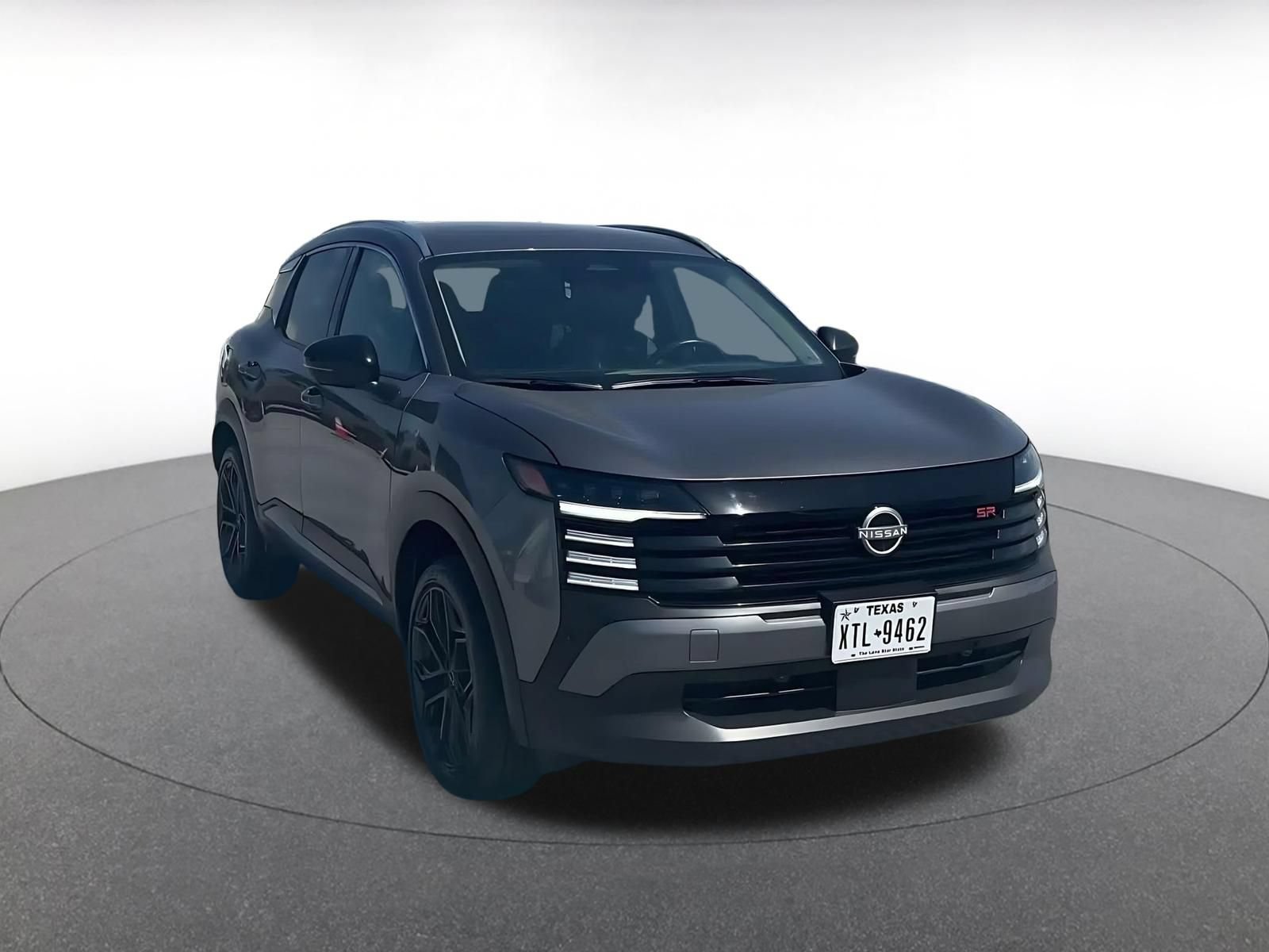 Used 2026 Nissan Kicks SR AWD/4WD image 3
