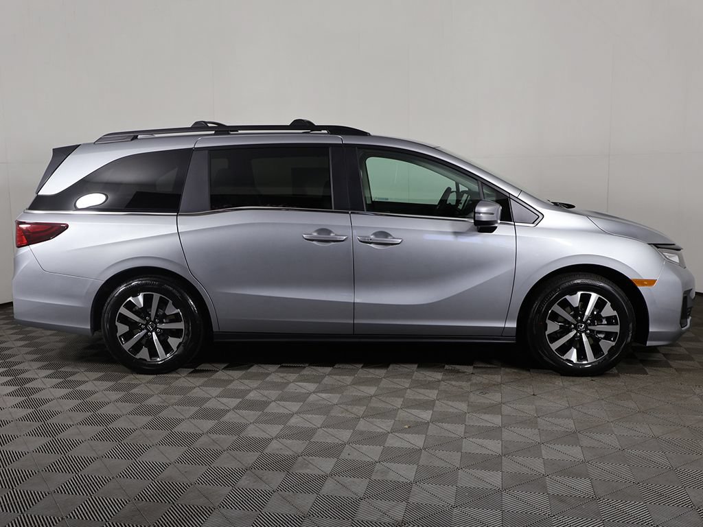 New 2026 Honda Odyssey EX-L image 9
