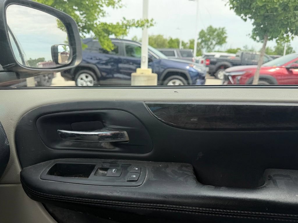 Used 2013 RAM C/V Tradesman FWD image 11