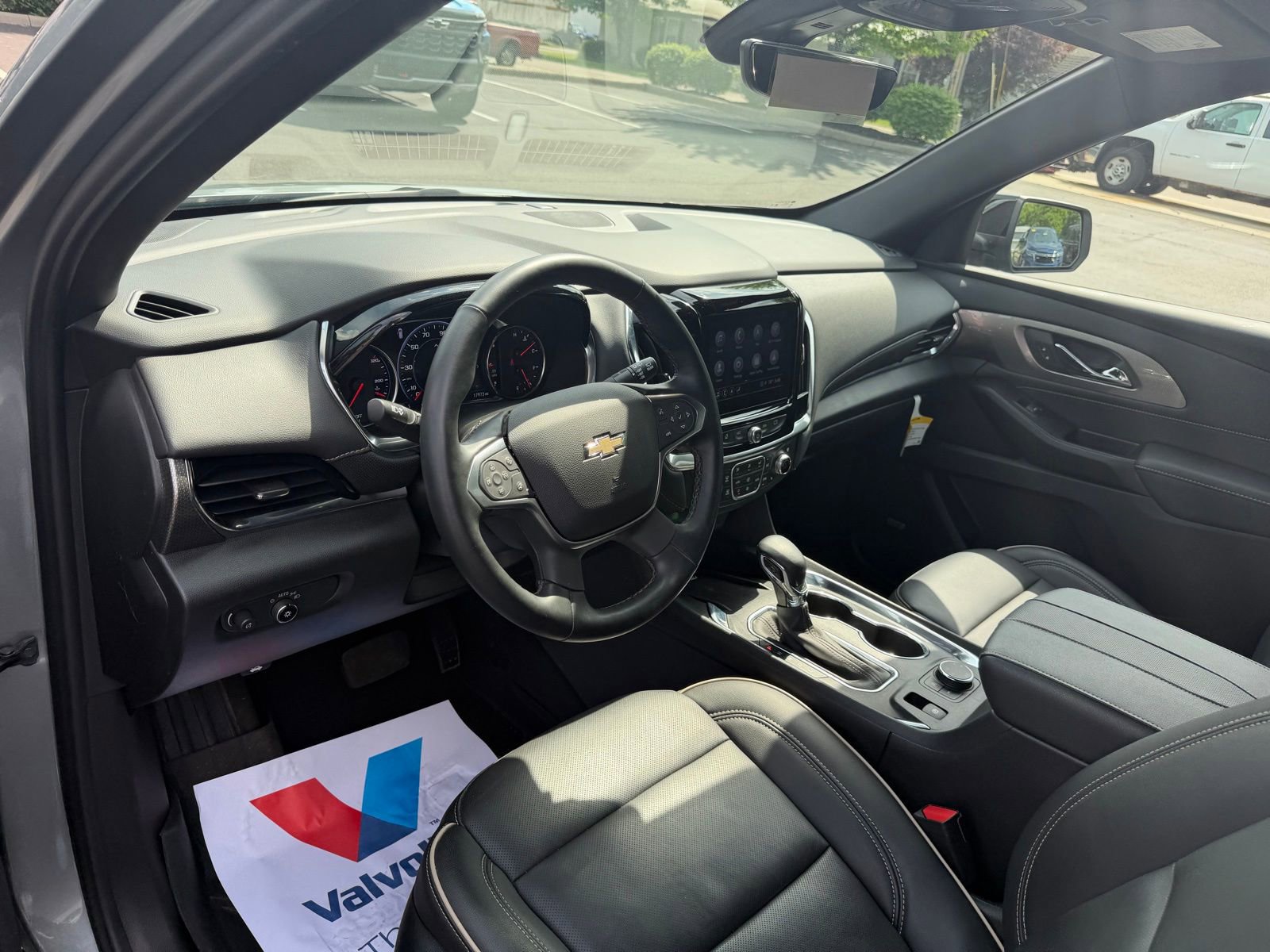 Used 2023 Chevrolet Traverse Premier w/ LPO, Floor Liner Package AWD/4WD image 12