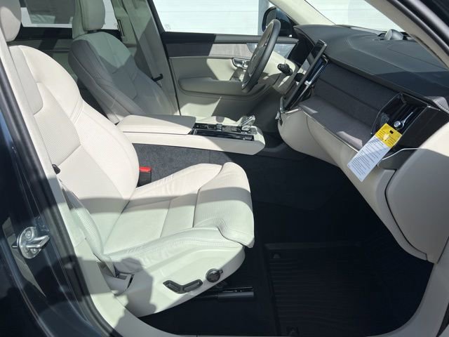 New 2026 Volvo XC90 B6 Ultra w/ Lounge Package image 15