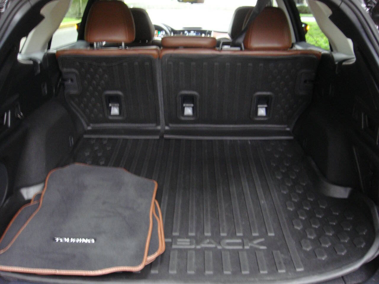 Used 2023 Subaru Outback Touring XT AWD/4WD image 9