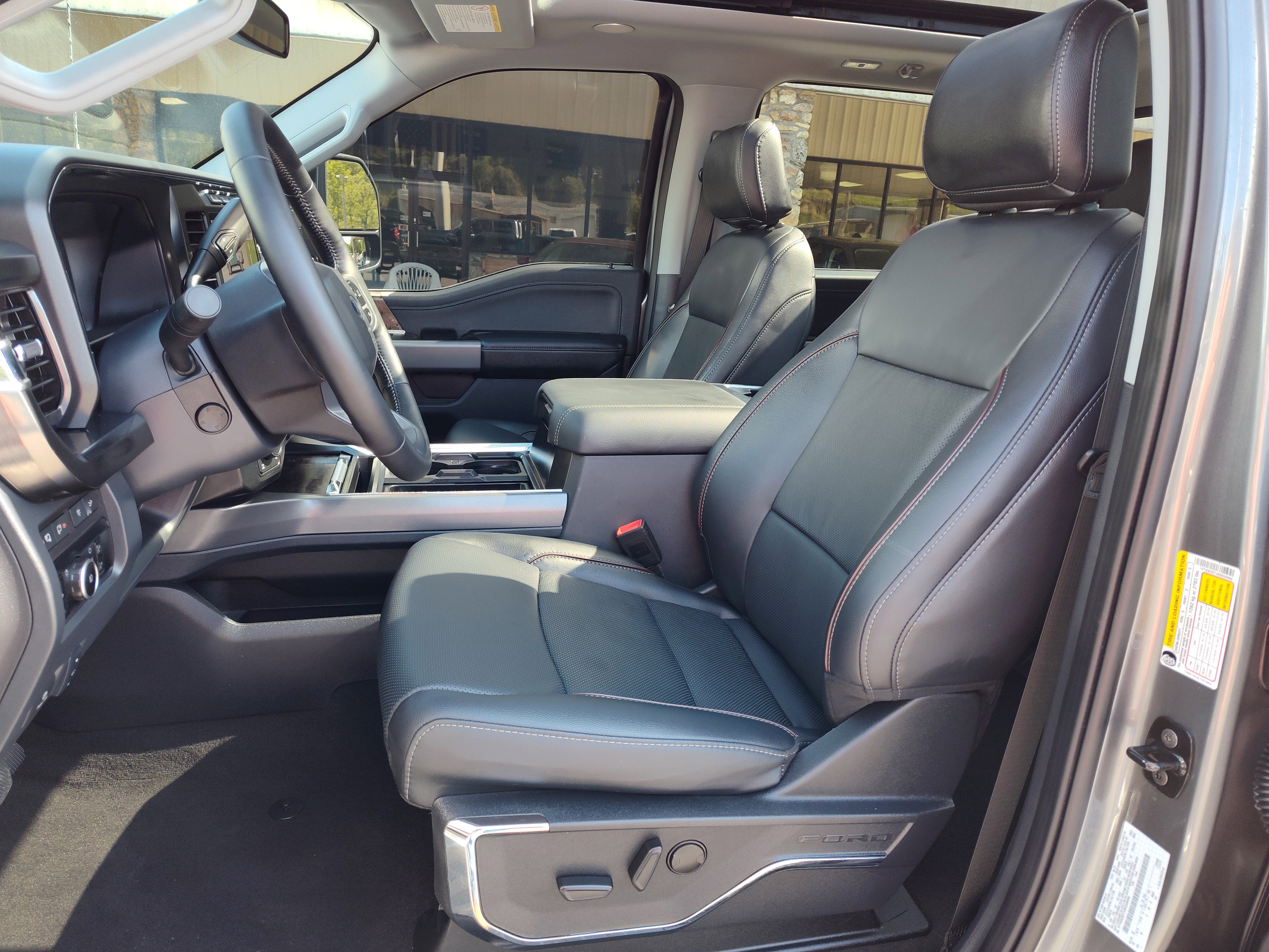 Used 2024 Ford F250 Lariat w/ Lariat Ultimate Package image 15