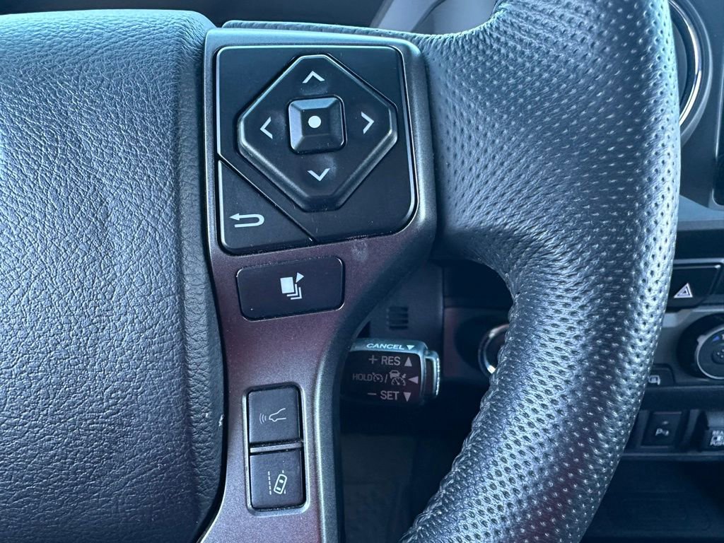 Used 2023 Toyota Tacoma TRD Off-Road w/ Advanced Technology Package image 32