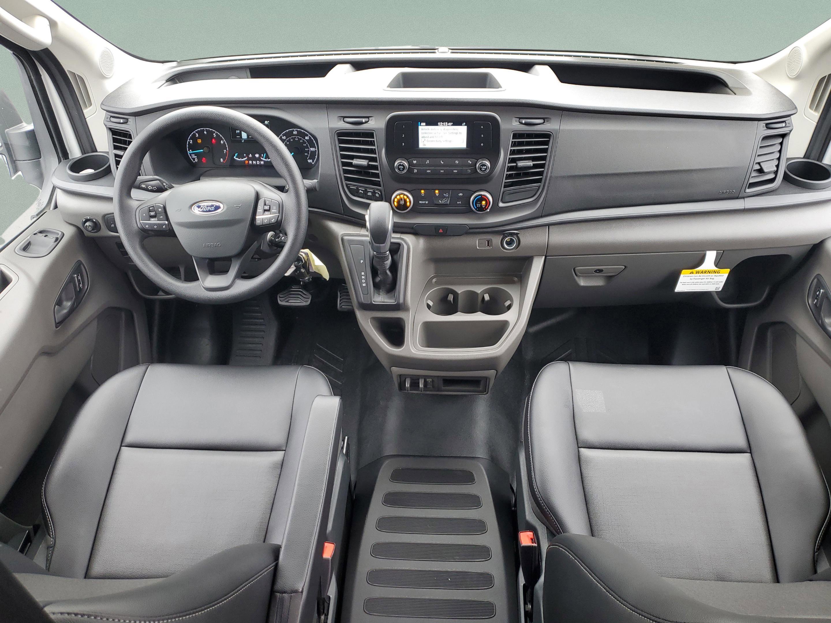 New 2024 Ford Transit 250 148 Medium Roof RWD image 7