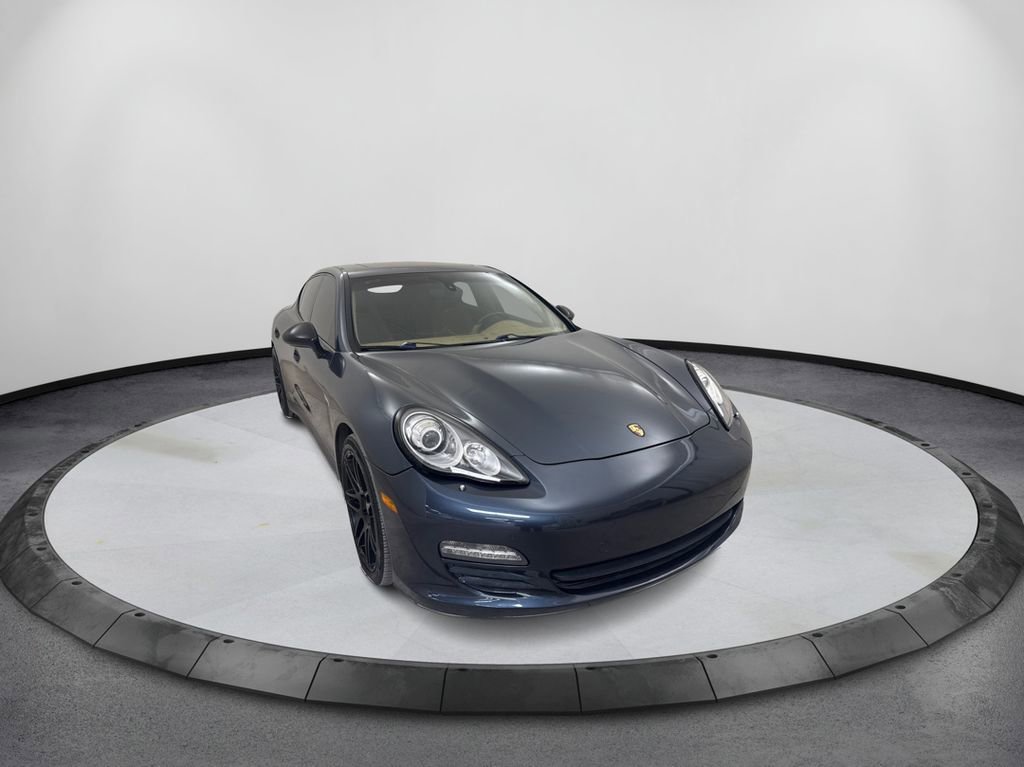 Used 2012 Porsche Panamera 4 image 3