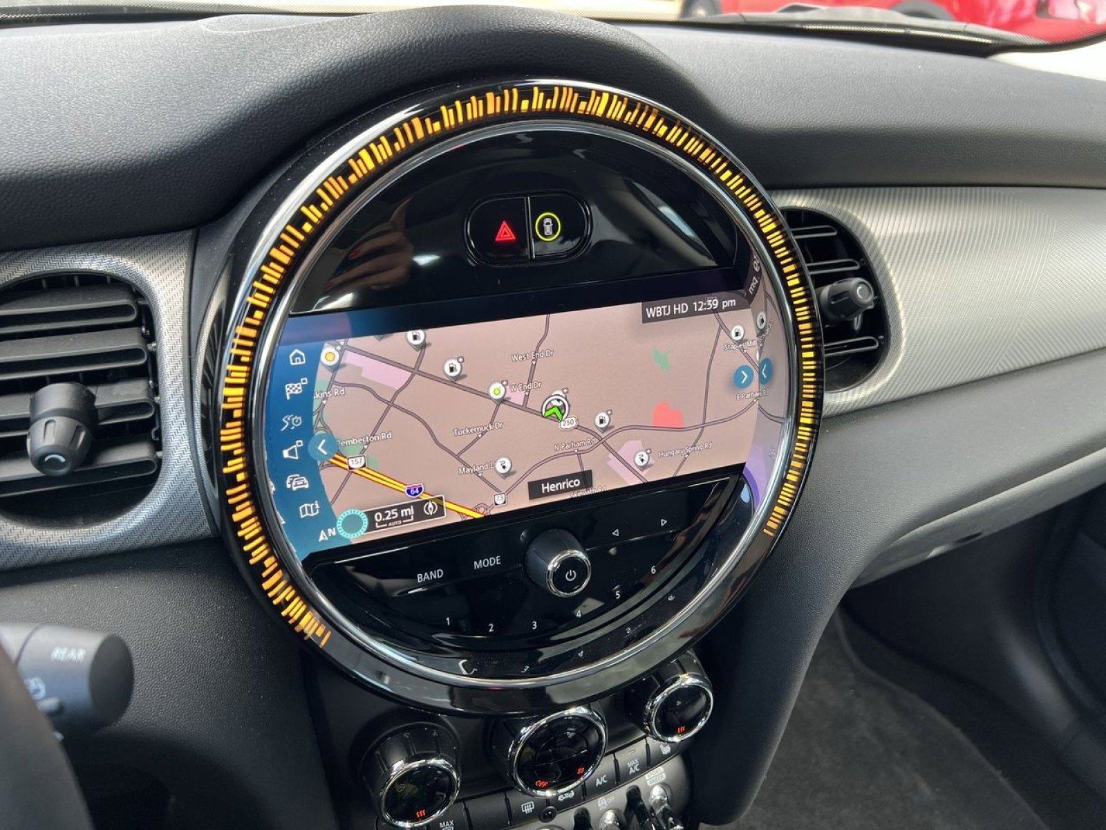 Certified 2024 MINI Cooper SE image 21