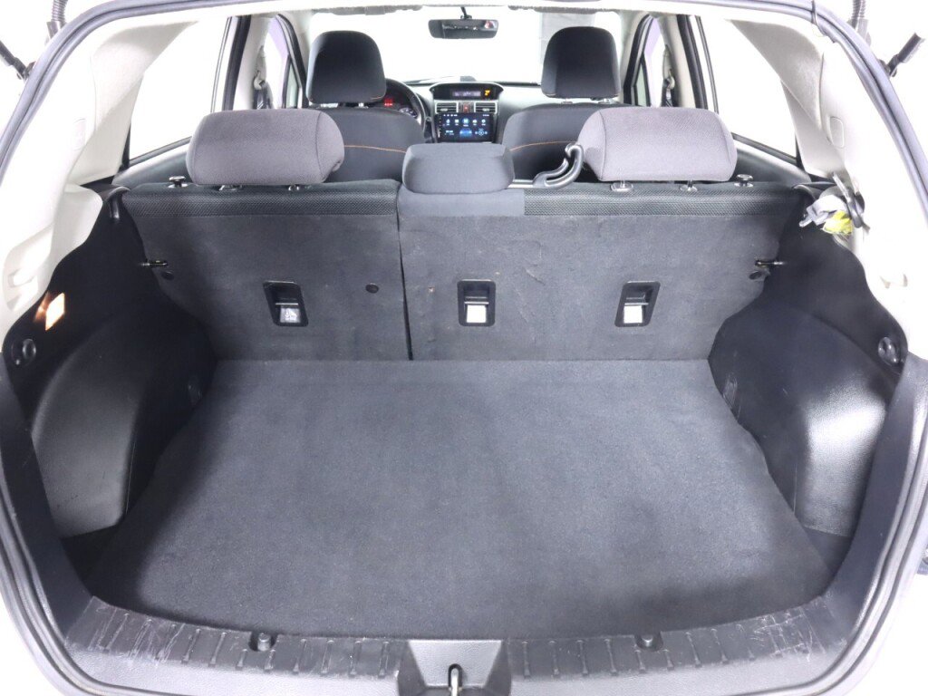 Used 2017 Subaru Crosstrek 2.0i Premium image 27