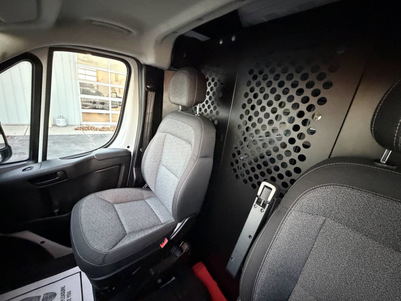 Used 2023 RAM ProMaster 2500 image 24